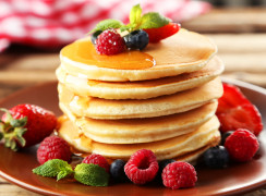 Pancakes aux fruits rouges