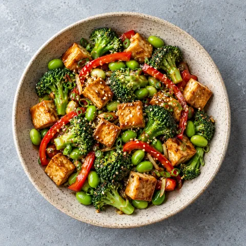 Wok de tofu, brocoli et edamame au gingembre
